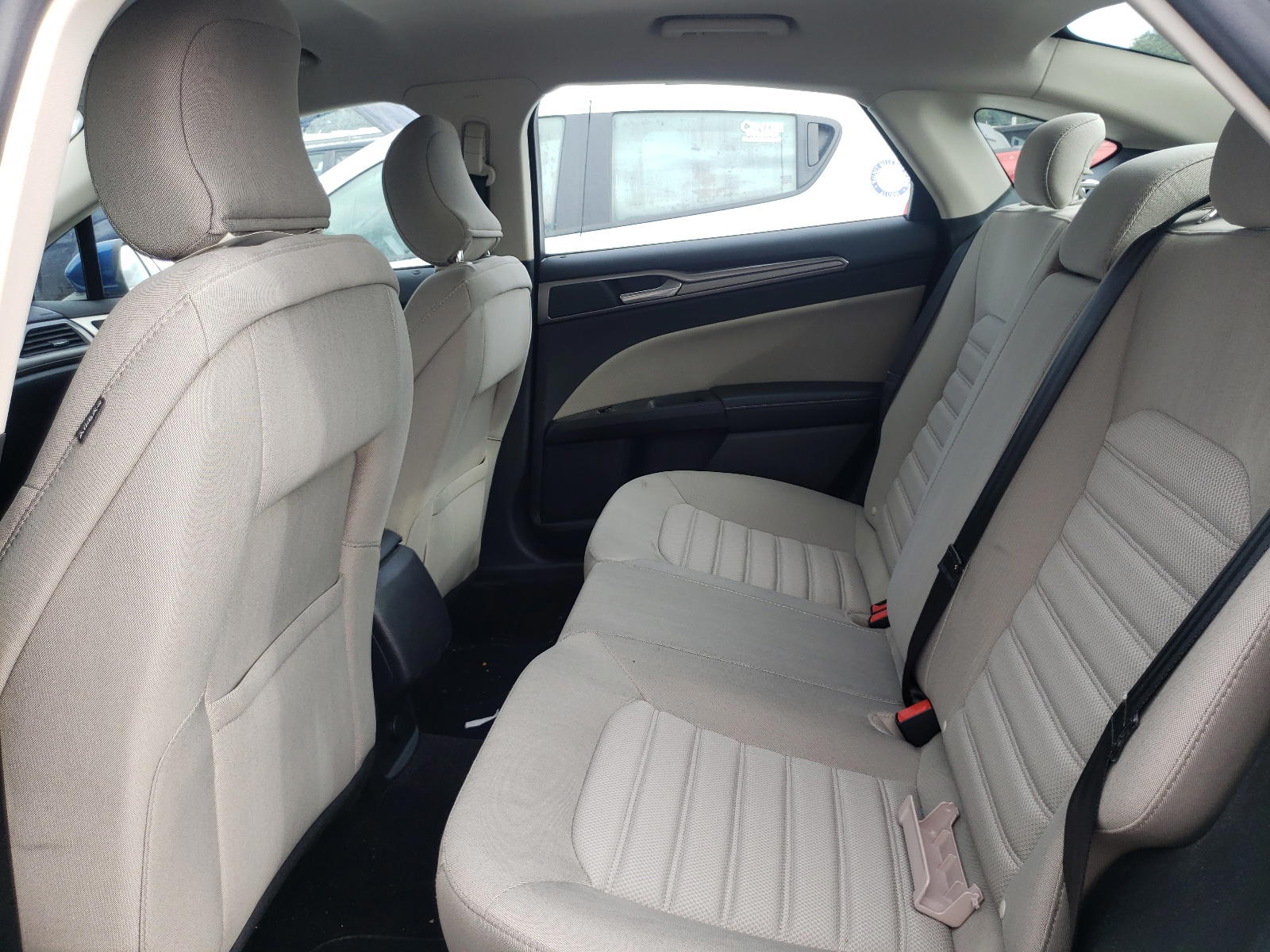 Photo 6 from auction – 2017 FORD FUSION S with VIN 3FA6P0G75HR282906