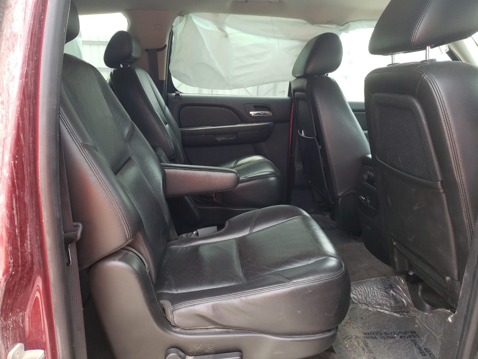 Photo 6 from auction – 2010 CHEVROLET SUBURBAN with VIN 1GNUKKE3XAR221975