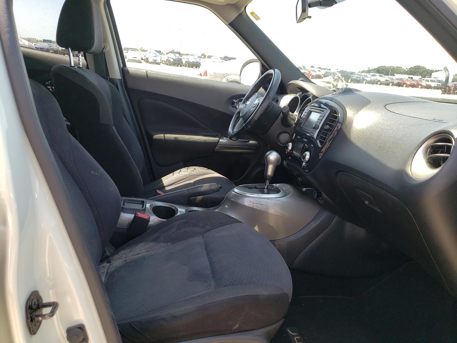 Photo 5 from auction – 2012 NISSAN JUKE S with VIN JN8AF5MR7CT111886