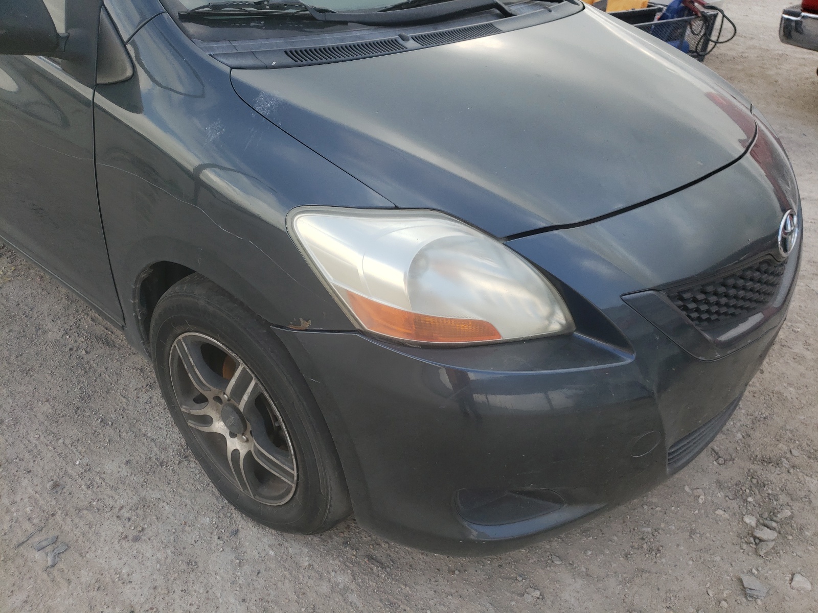 Photo 9 from auction – 2010 TOYOTA YARIS with VIN JTDBT4K34A1376162