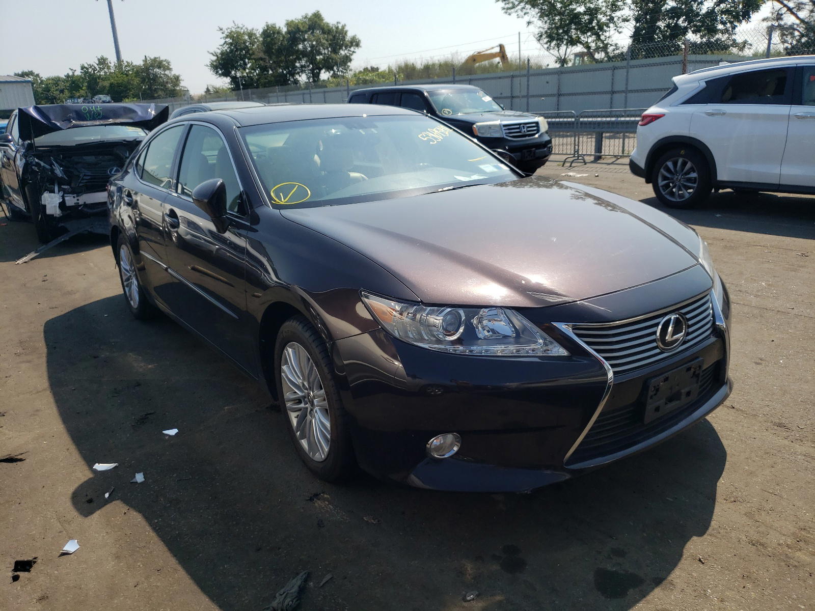 LEXUS ES 350 2013 with VIN JTHBK1GG0D2039417 - Photo from auction