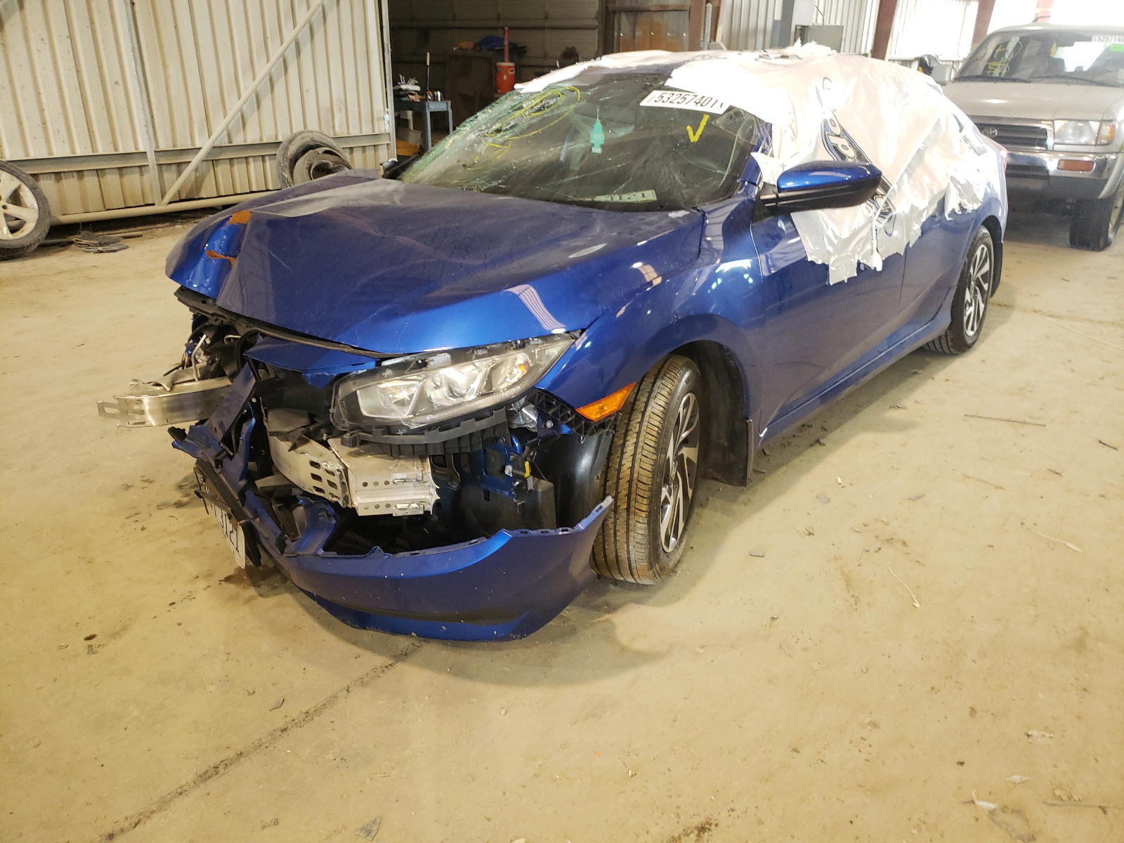 Photo 2 from auction – 2017 HONDA CIVIC EX with VIN 19XFC2F72HE009156