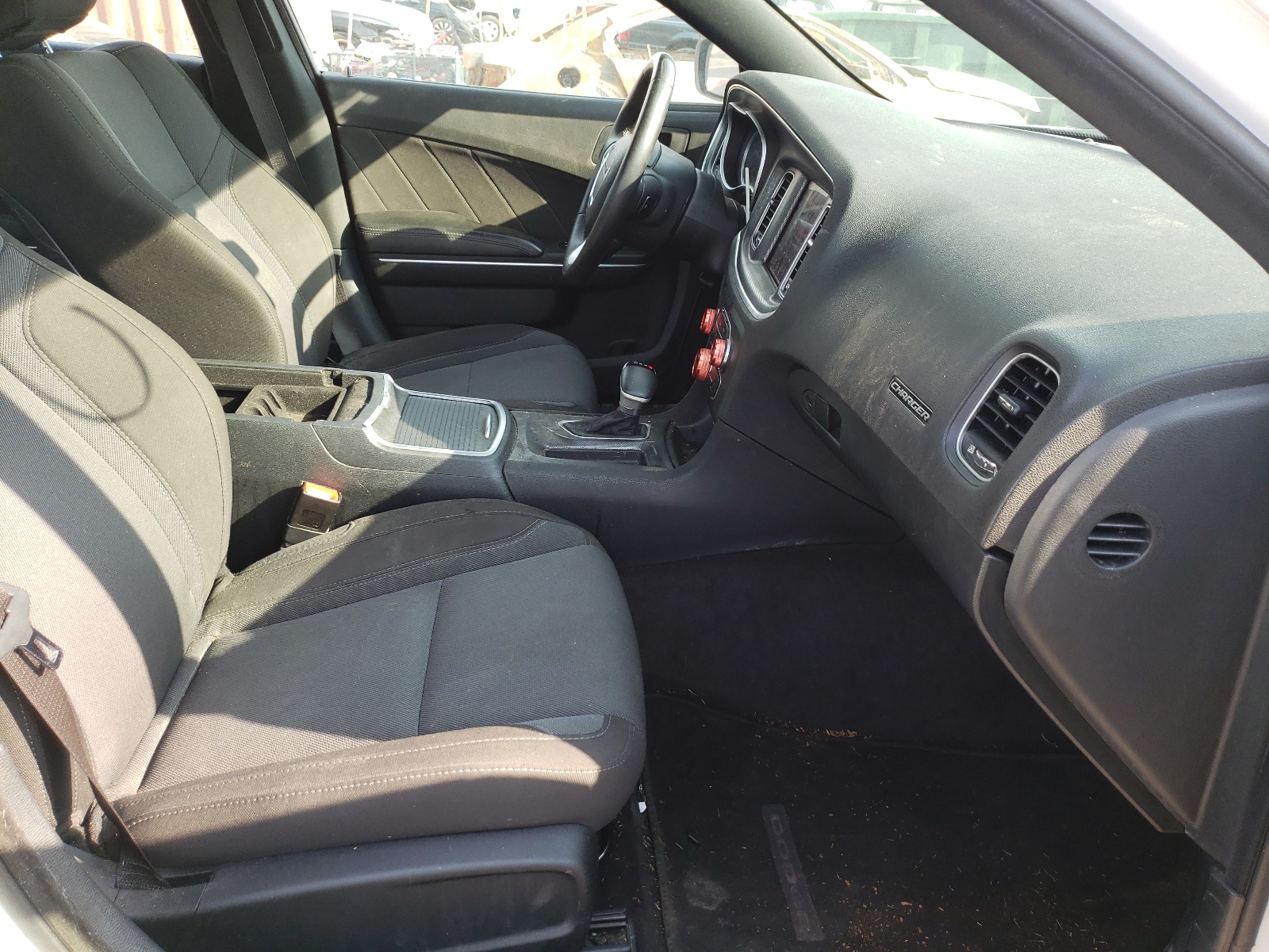 Photo 5 from auction – 2017 DODGE CHARGER SX with VIN 2C3CDXHG7HH537455