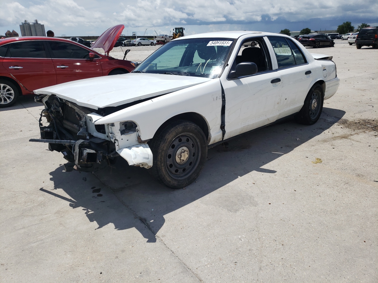 Photo 2 from auction – 2011 FORD CROWN VICT with VIN 2FABP7BV0BX123636