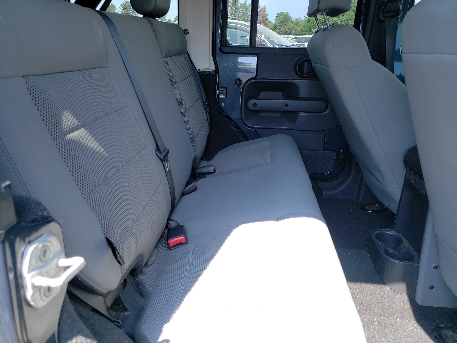 Photo 6 from auction – 2008 JEEP WRANGLER U with VIN 1J8GA69198L600884