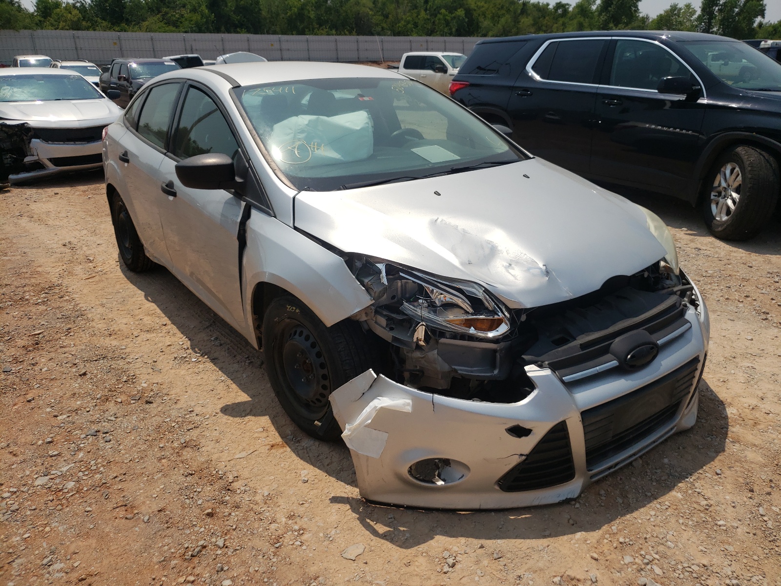 FORD FOCUS S 2014 с VIN 1FADP3E2XEL175411 - Фото с аукциона