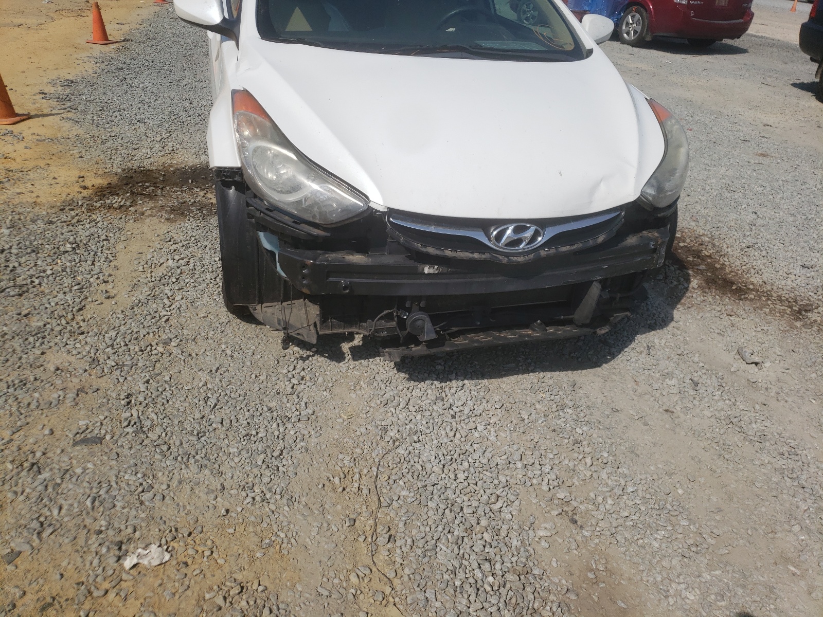 Photo 9 from auction – 2013 HYUNDAI ELANTRA GL with VIN 5NPDH4AE2DH289404
