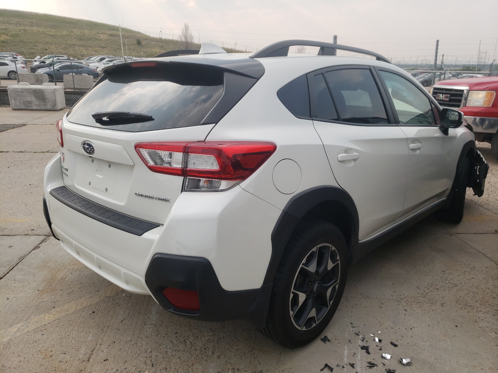 Photo 4 from auction – 2019 SUBARU CROSSTREK with VIN JF2GTAECXK8263553