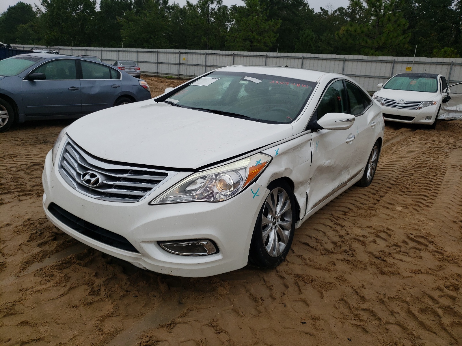 Photo 2 from auction – 2013 HYUNDAI AZERA with VIN KMHFG4JG5DA252590