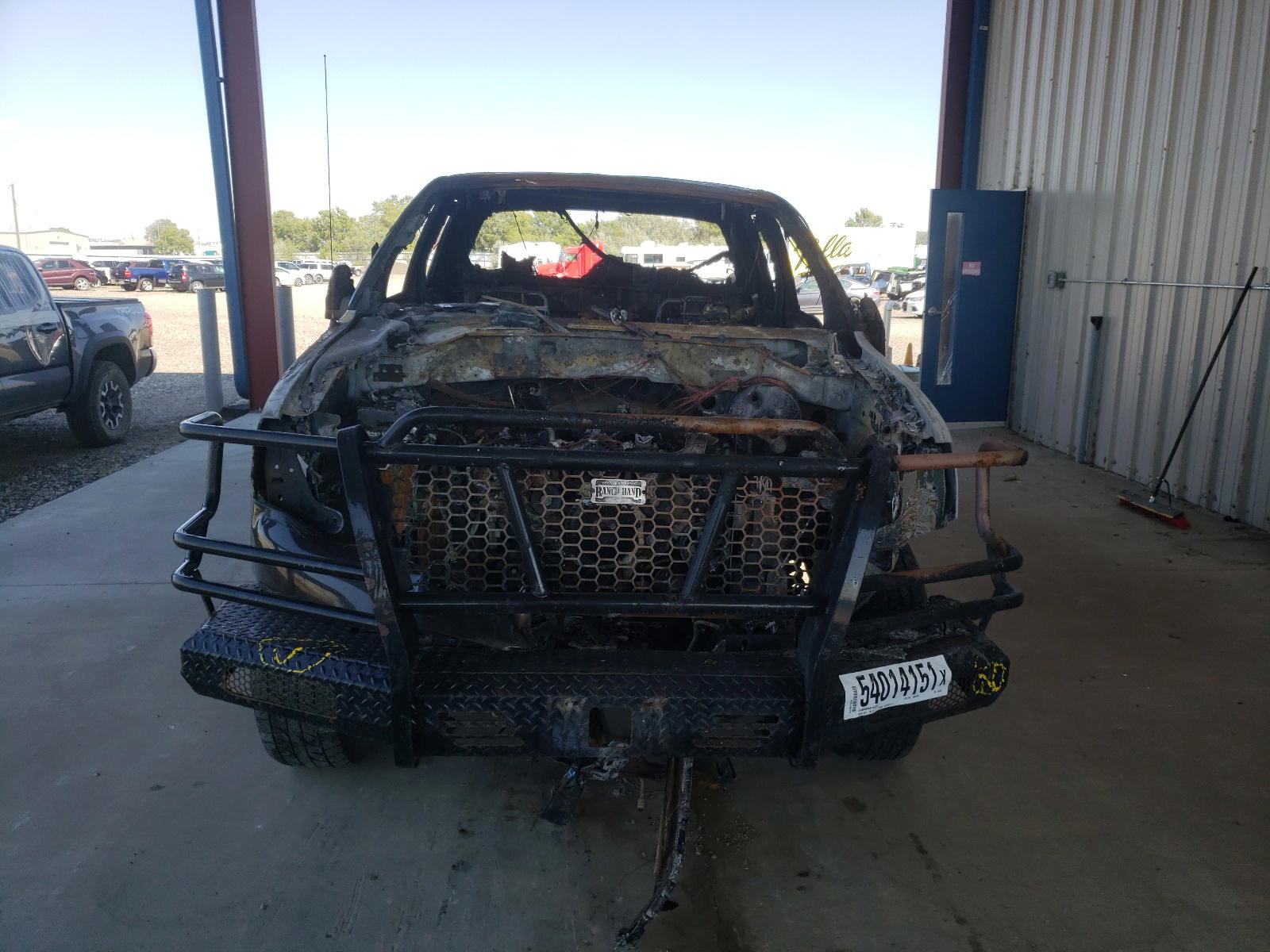Photo 9 from auction – 2005 FORD F150 with VIN 1FTPX14595FA90405
