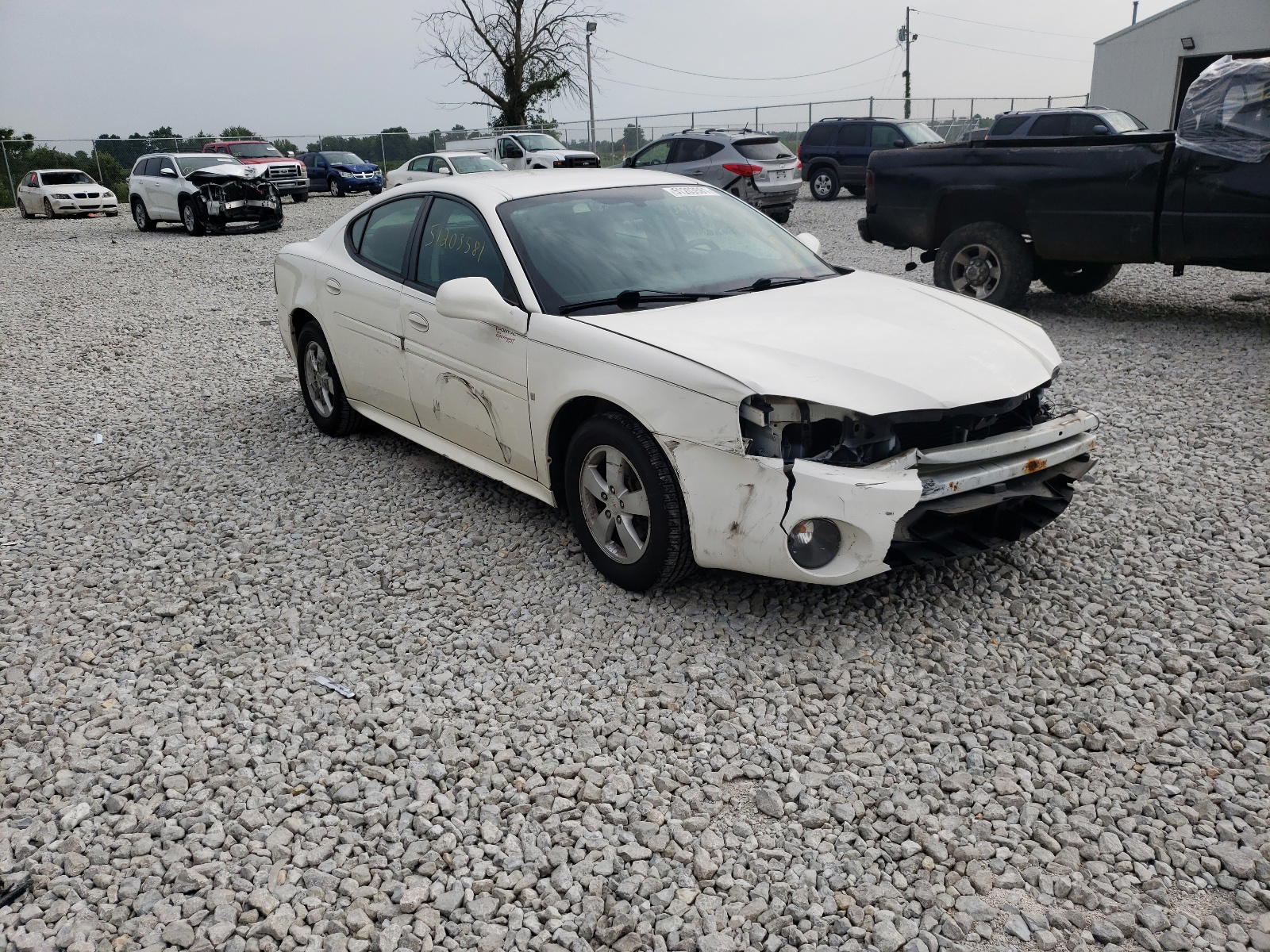 PONTIAC GRAND PRIX 2008 with VIN 2G2WP552X81169802 - Photo from auction