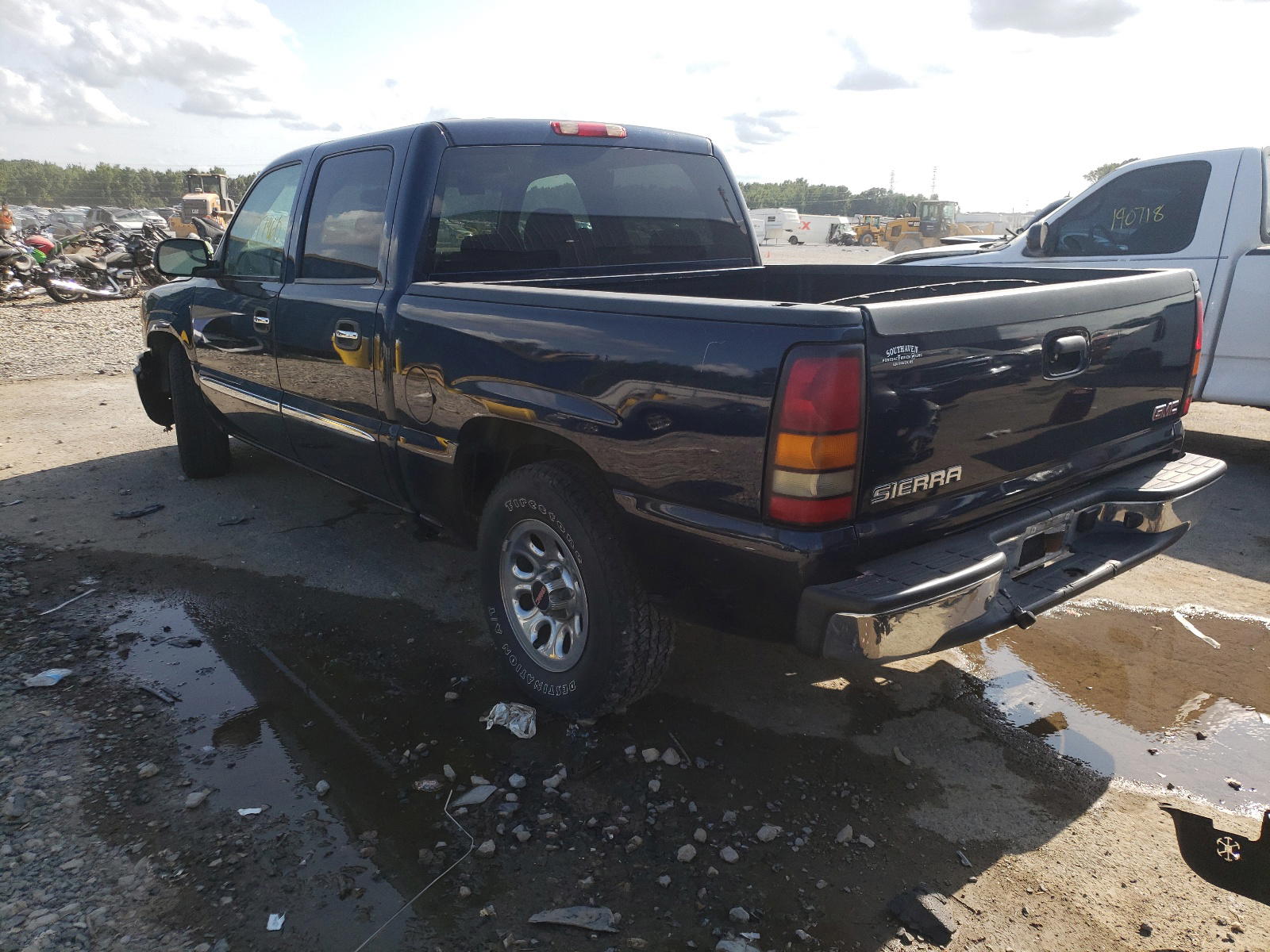 Photo 3 from auction – 2006 GMC NEW SIERRA with VIN 2GTEC13V161235708