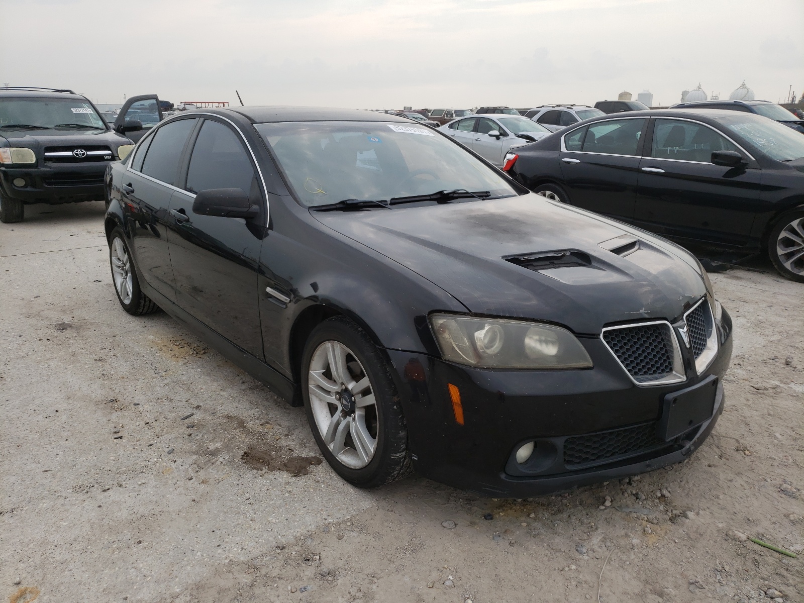 PONTIAC G8 2009 with VIN 6G2ER57719L193175 - Photo from auction