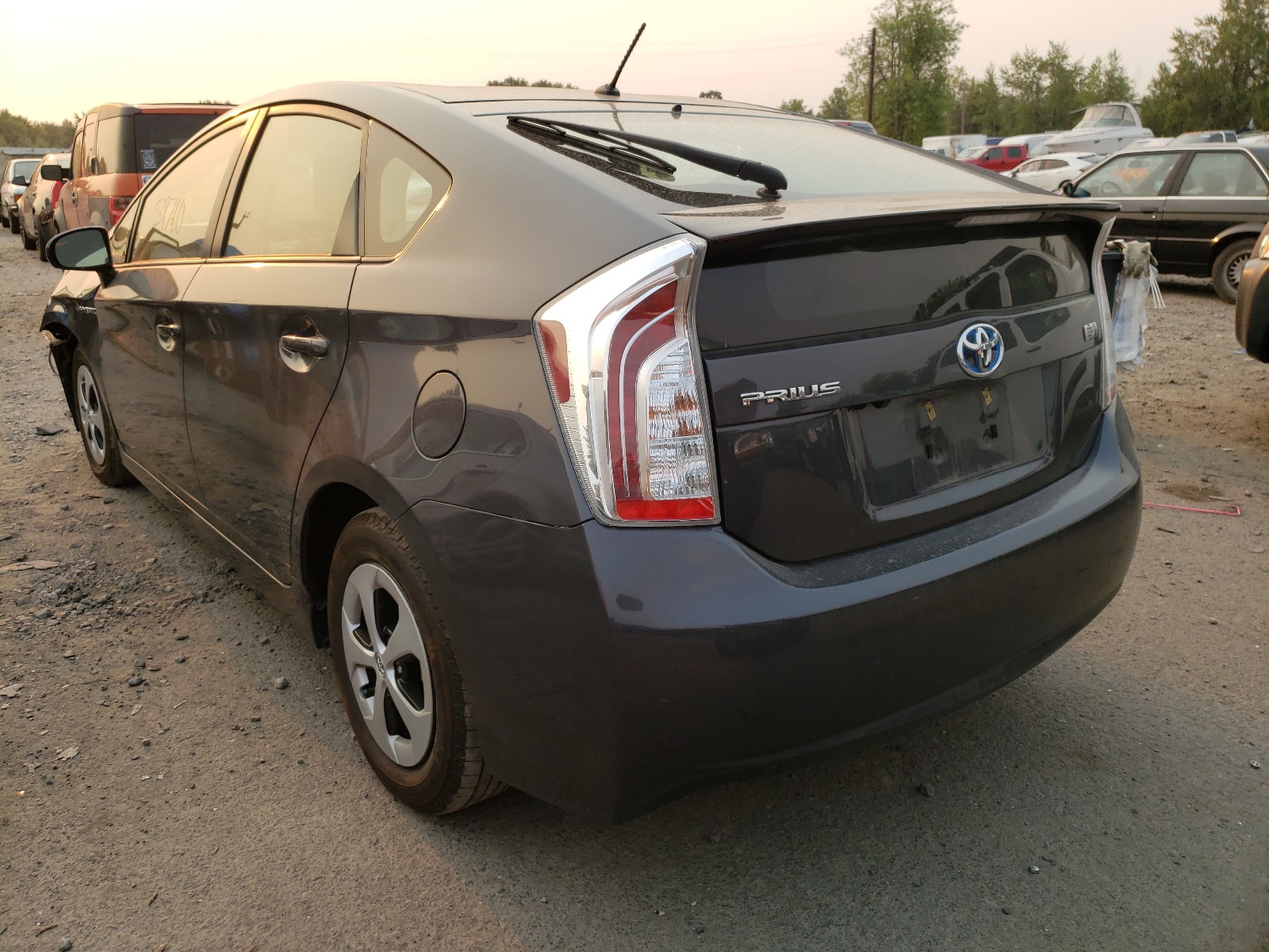 Photo 3 from auction – 2015 TOYOTA PRIUS with VIN JTDKN3DU8F0482914