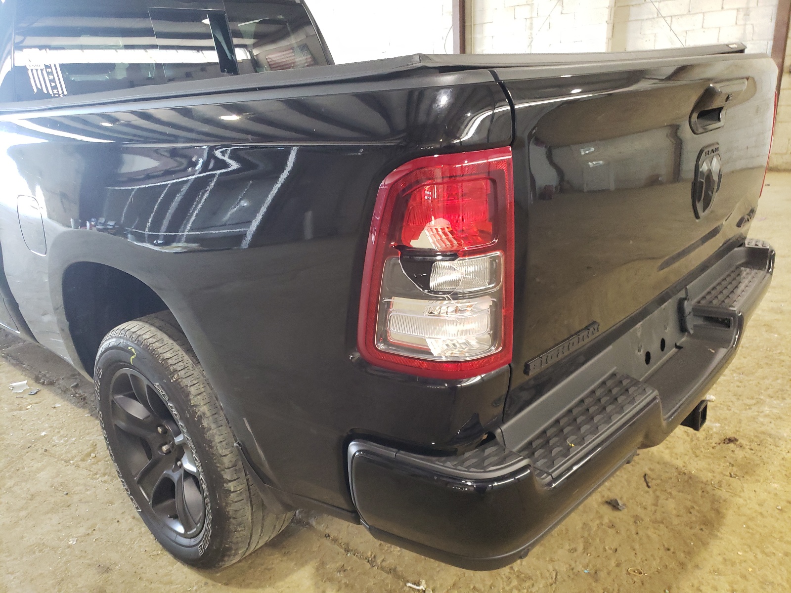 Photo 9 from auction – 2020 RAM 1500 BIG H with VIN 1C6RRFBG3LN309258