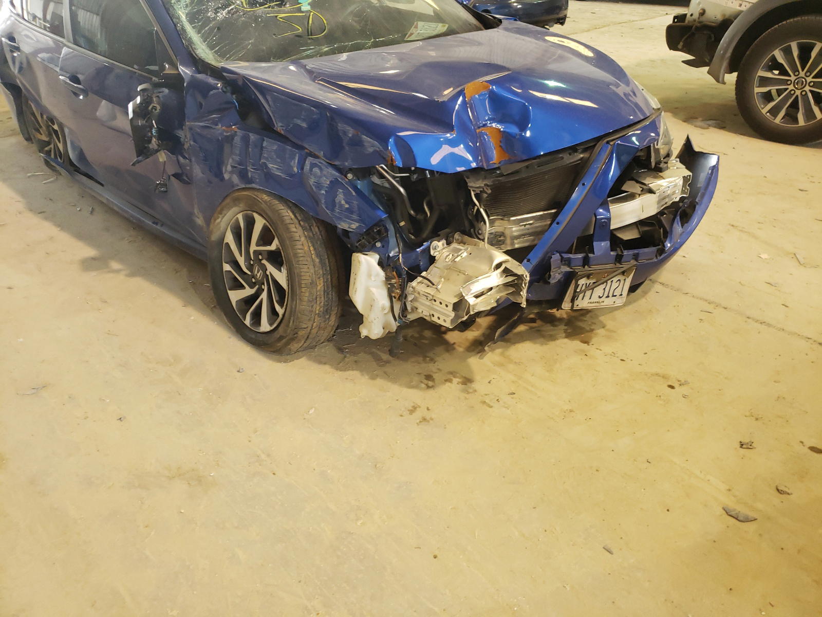 Photo 9 from auction – 2017 HONDA CIVIC EX with VIN 19XFC2F72HE009156