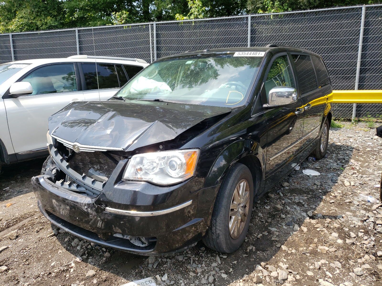 Photo 2 from auction – 2008 CHRYSLER TOWN & COU with VIN 2A8HR64X48R632111