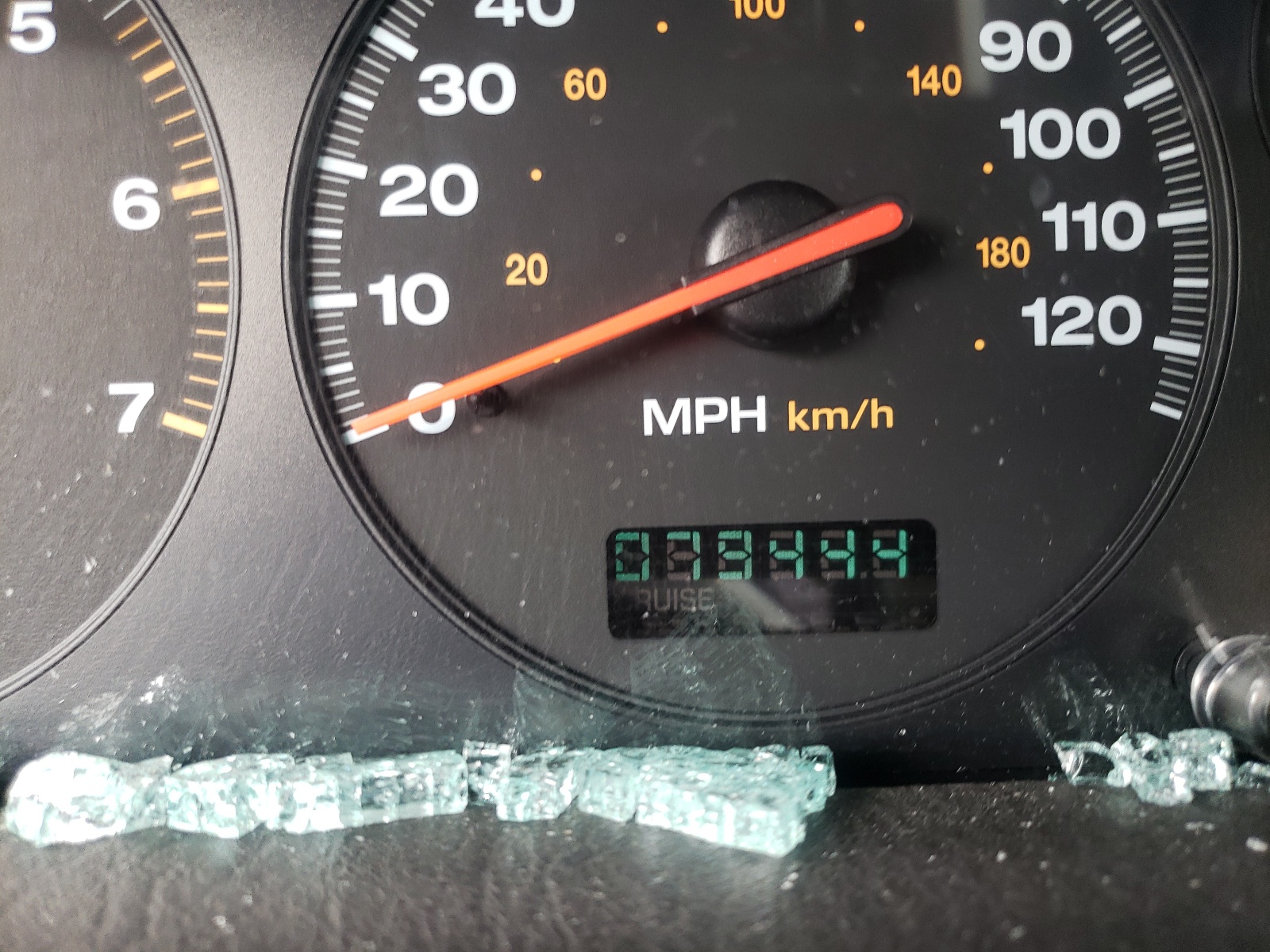 Photo 8 from auction – 2000 JEEP GRAND CHER with VIN 1J4GW48S4YC365988