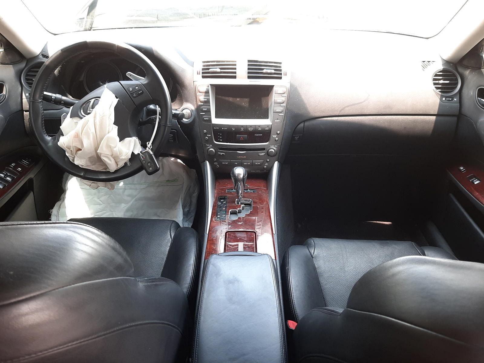 Photo 9 from auction – 2007 LEXUS IS 250 with VIN JTHBK262972032305
