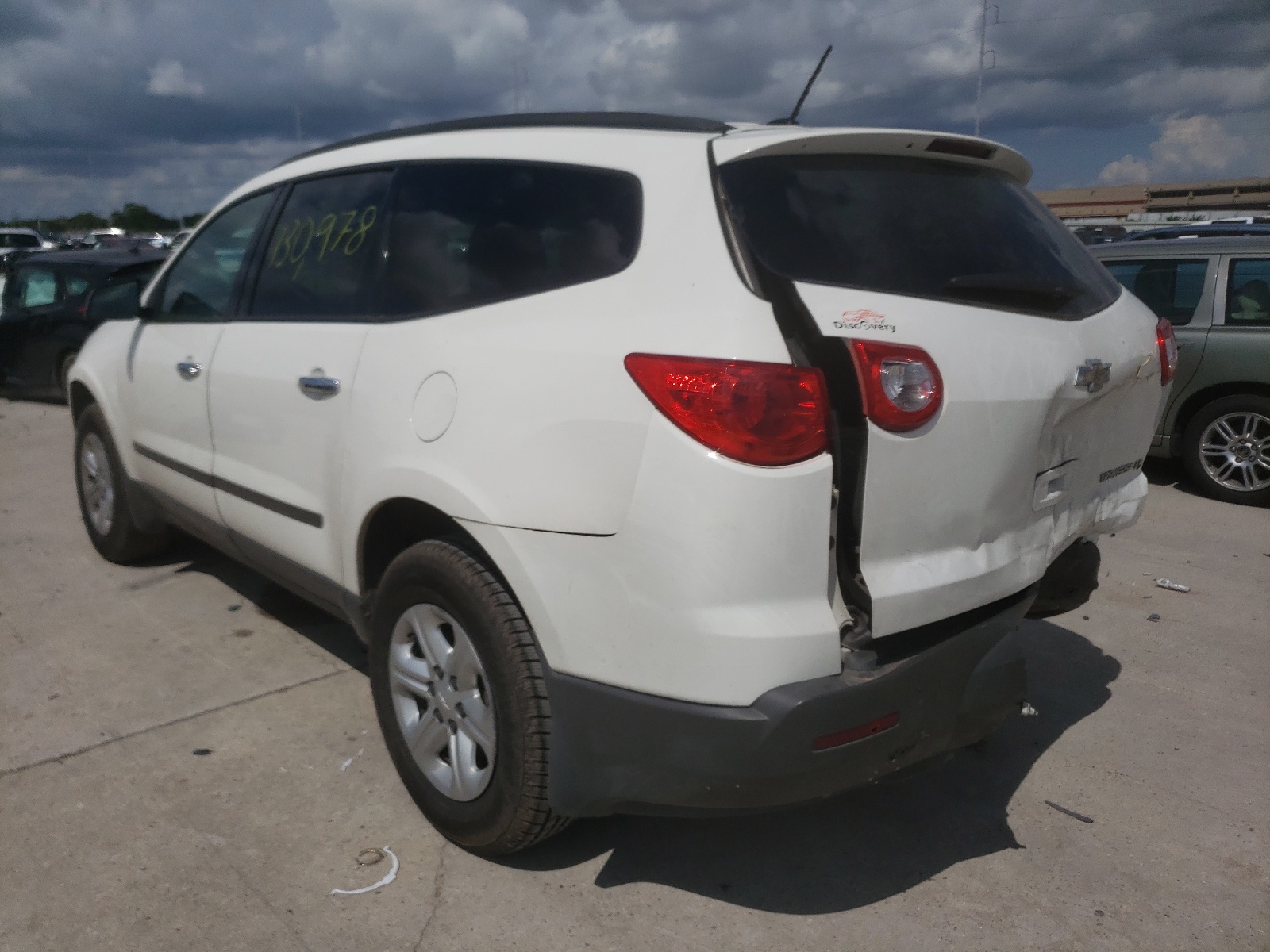 Photo 3 from auction – 2012 CHEVROLET TRAVERSE L with VIN 1GNKREED5CJ388775
