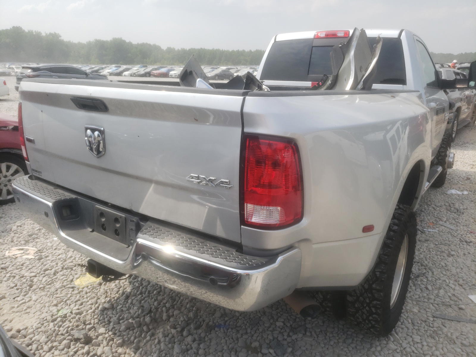 Photo 4 from auction – 2015 RAM 3500 SLT with VIN 3C63RRBL8FG653136