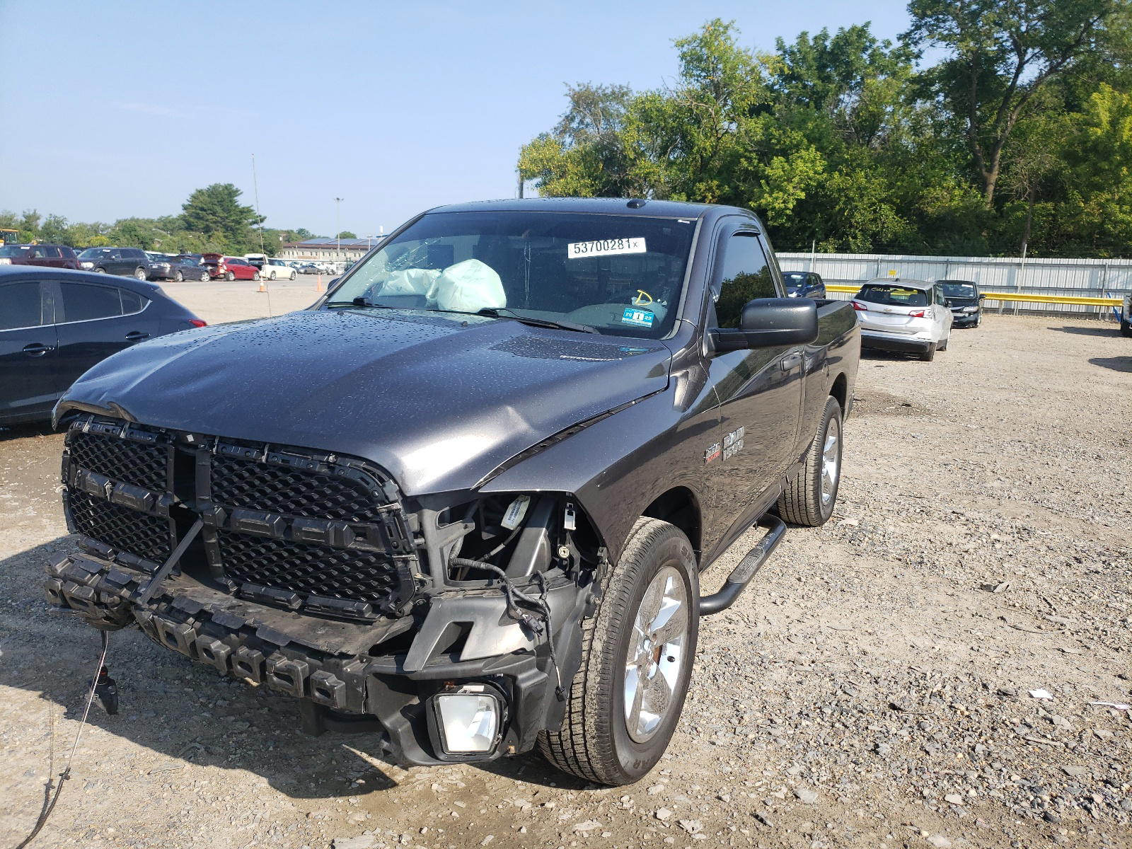 Photo 2 from auction – 2015 RAM 1500 ST with VIN 3C6JR6AT7FG563869