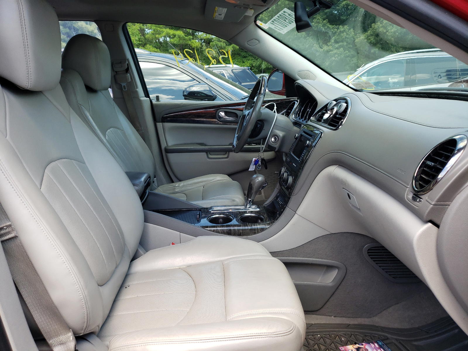 Photo 5 from auction – 2013 BUICK ENCLAVE with VIN 5GAKVDKDXDJ260960