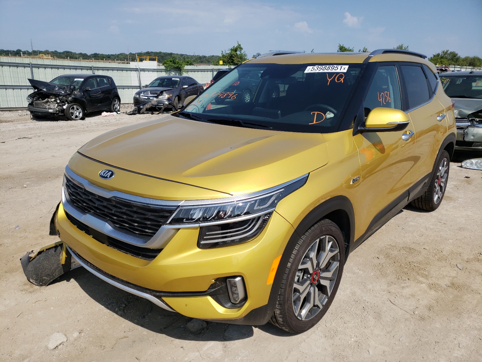 Photo 2 from auction – 2021 KIA SELTOS SX with VIN KNDETCA21M7174896
