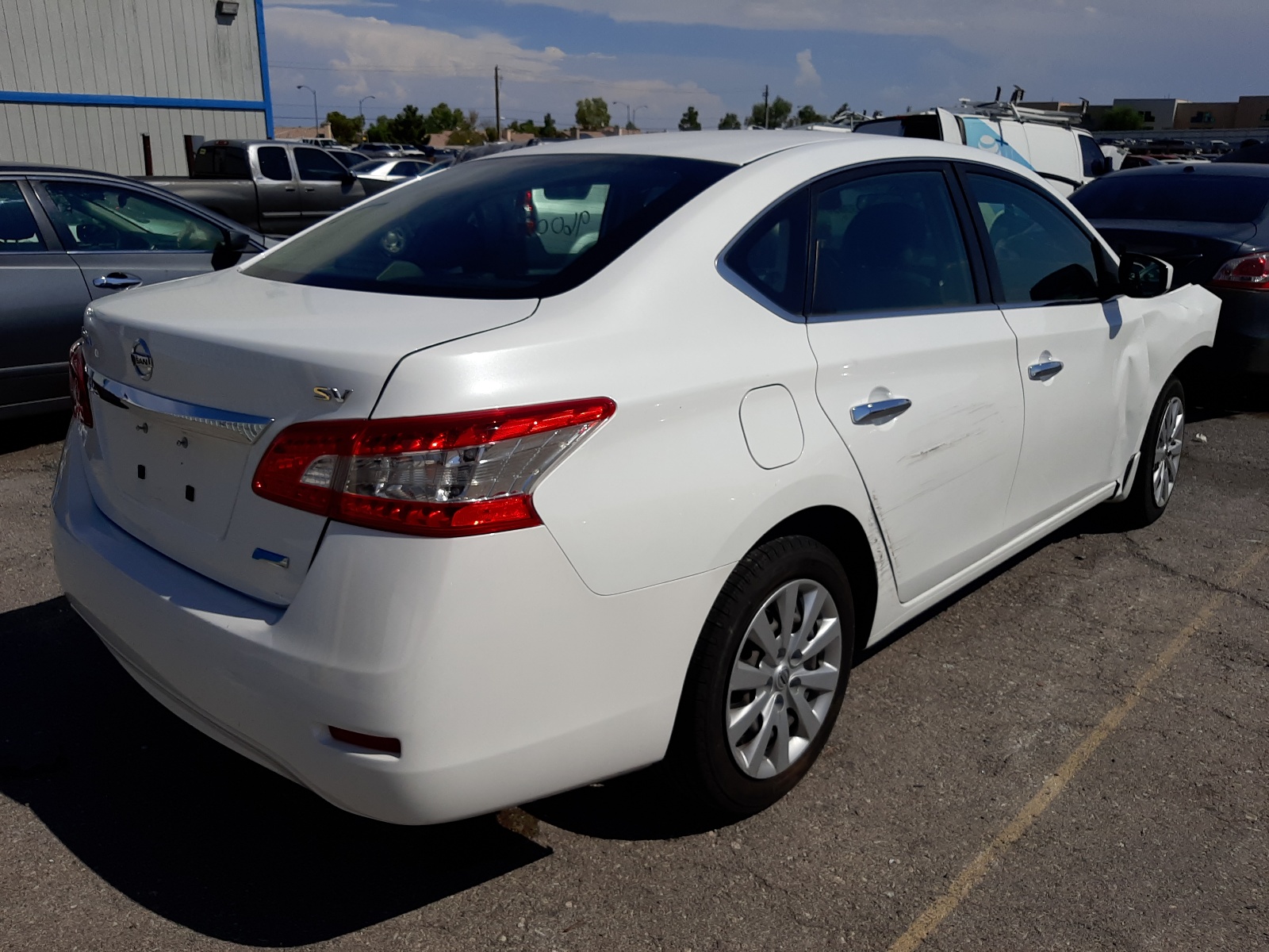 Photo 4 from auction – 2014 NISSAN SENTRA S with VIN 3N1AB7AP0EY269022