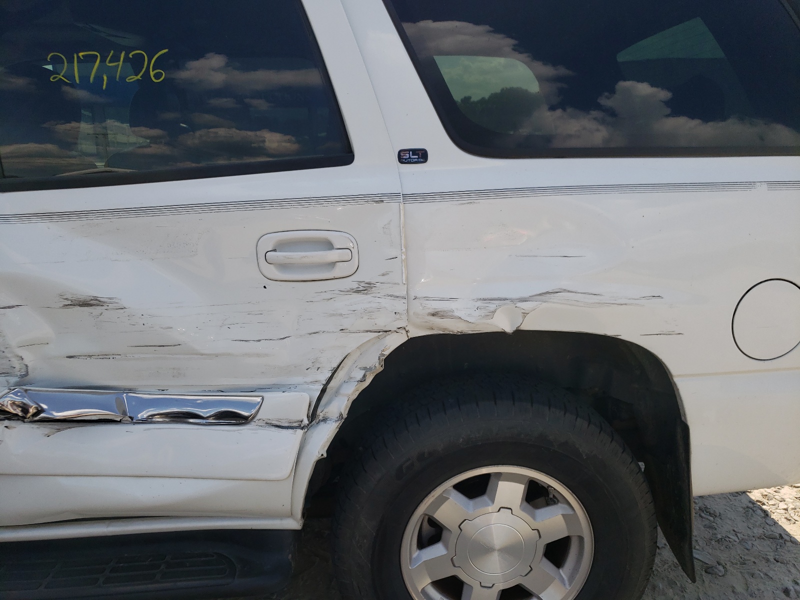 Photo 10 from auction – 2005 GMC YUKON with VIN 1GKEC13T75J200968