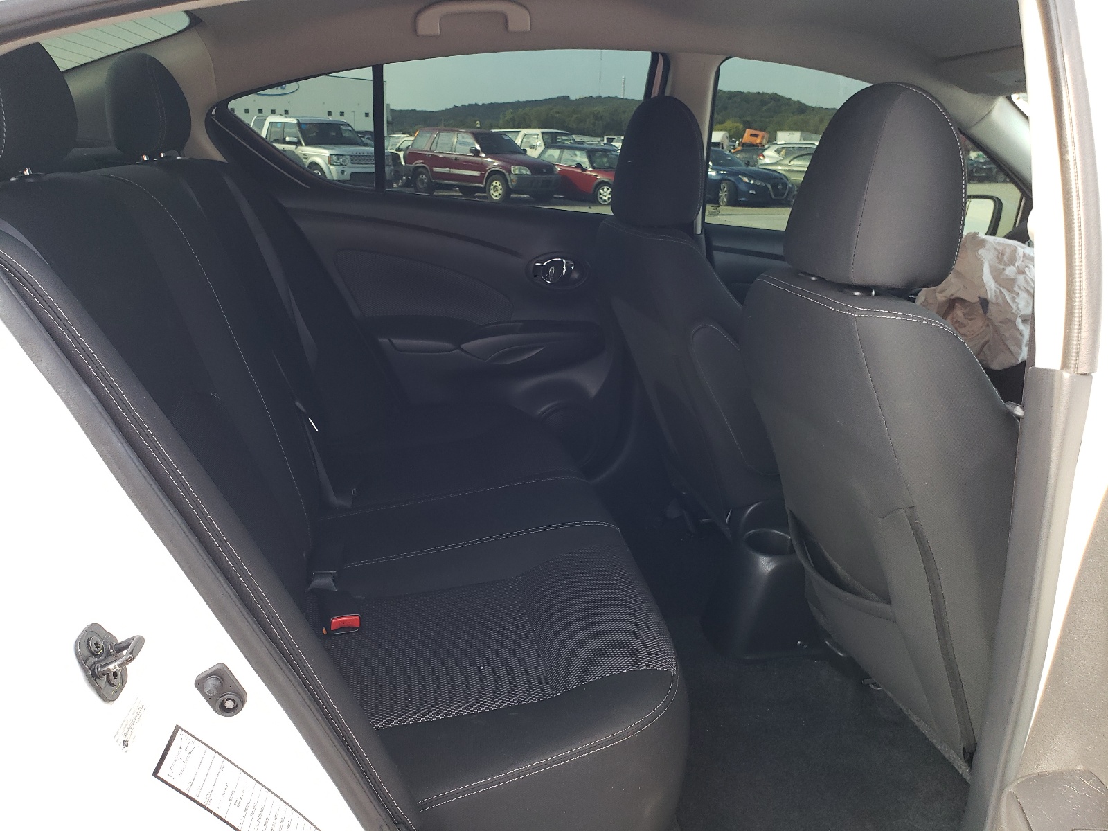 Photo 6 from auction – 2018 NISSAN VERSA S with VIN 3N1CN7AP2JL837035