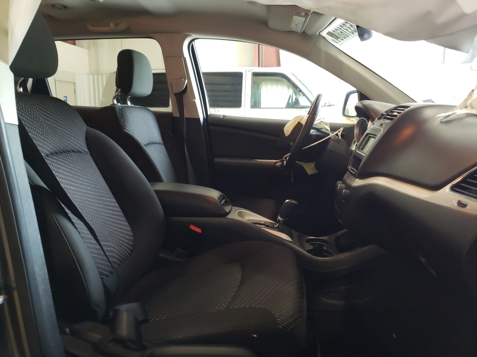 Zdjęcie 5 z aukcji – 2020 DODGE JOURNEY SE z VIN 3C4PDCAB7LT199642