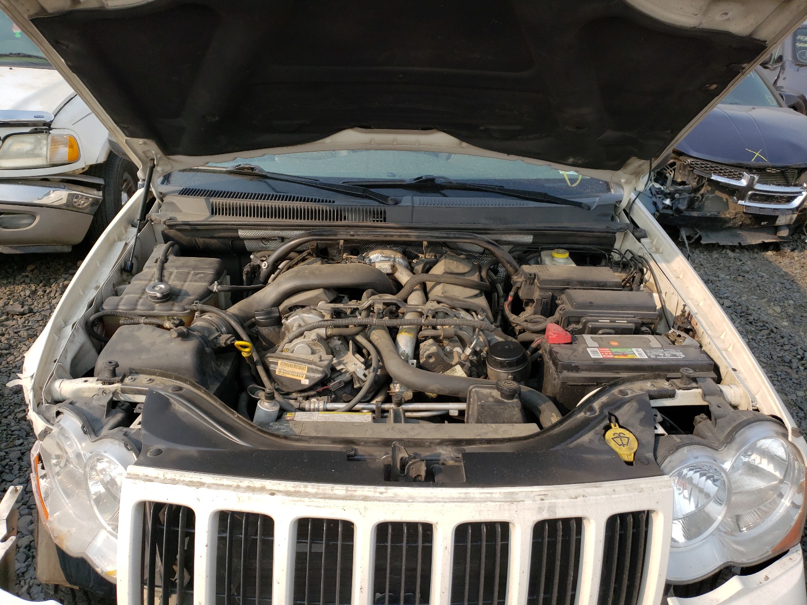 Photo 7 from auction – 2008 JEEP GRAND CHER with VIN 1J8HR48M68C505700