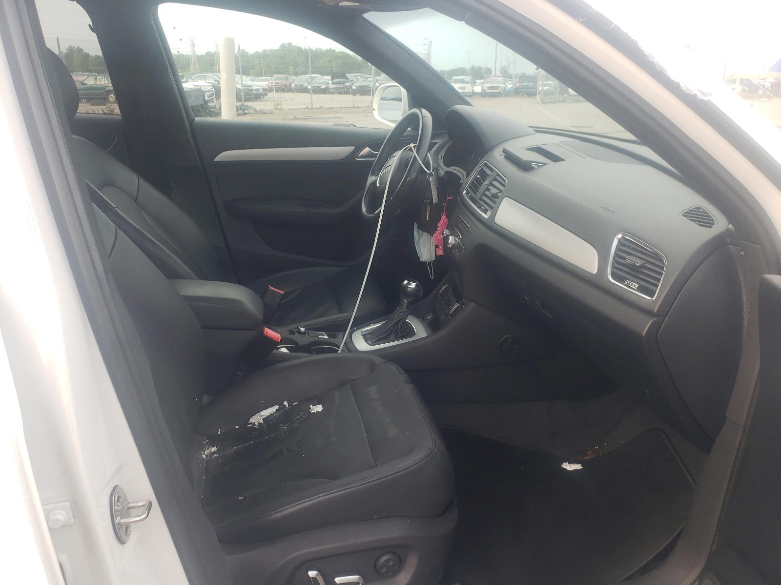 Photo 5 from auction – 2017 AUDI Q3 PREMIUM with VIN WA1BCCFS1HR005767