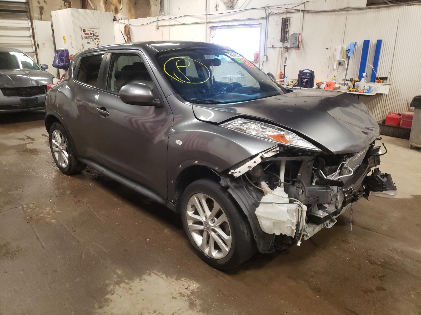 NISSAN JUKE S 2012 with VIN JN8AF5MV6CT126926 - Photo from auction