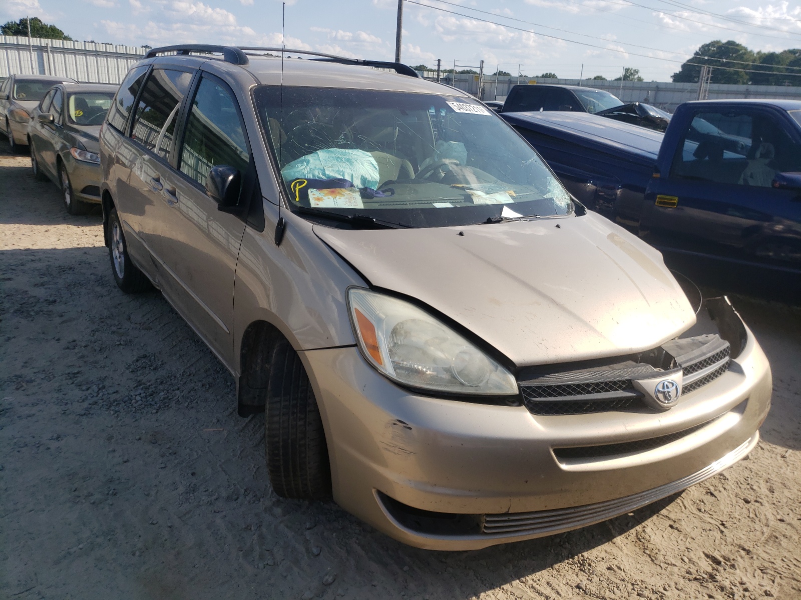 Photo 1 from auction – 2004 TOYOTA SIENNA CE with VIN 5TDZA23C74S120628