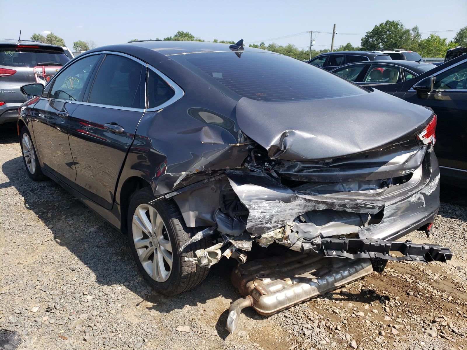 Photo 3 from auction – 2016 CHRYSLER 200 LIMITE with VIN 1C3CCCAB7GN117792