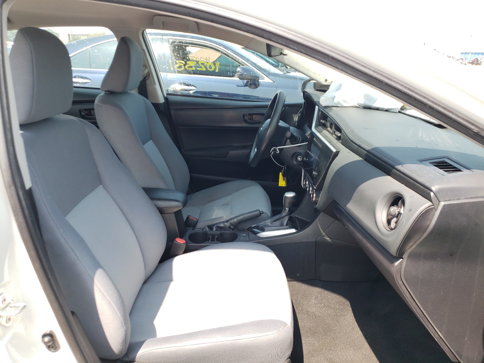 Photo 5 from auction – 2018 TOYOTA COROLLA L with VIN 5YFBURHE6JP780790