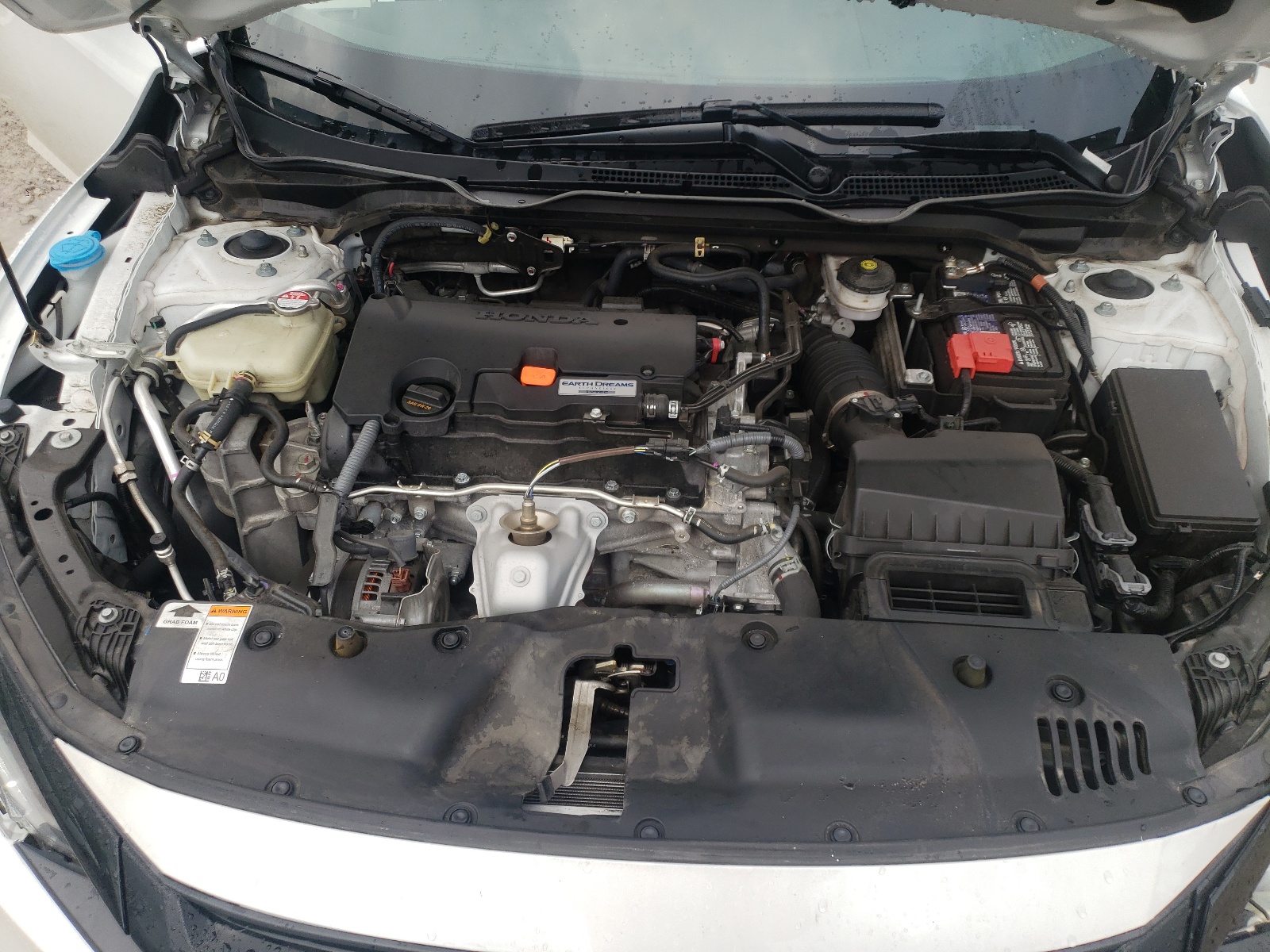 Photo 7 from auction – 2020 HONDA CIVIC LX with VIN 19XFC2F62LE030475