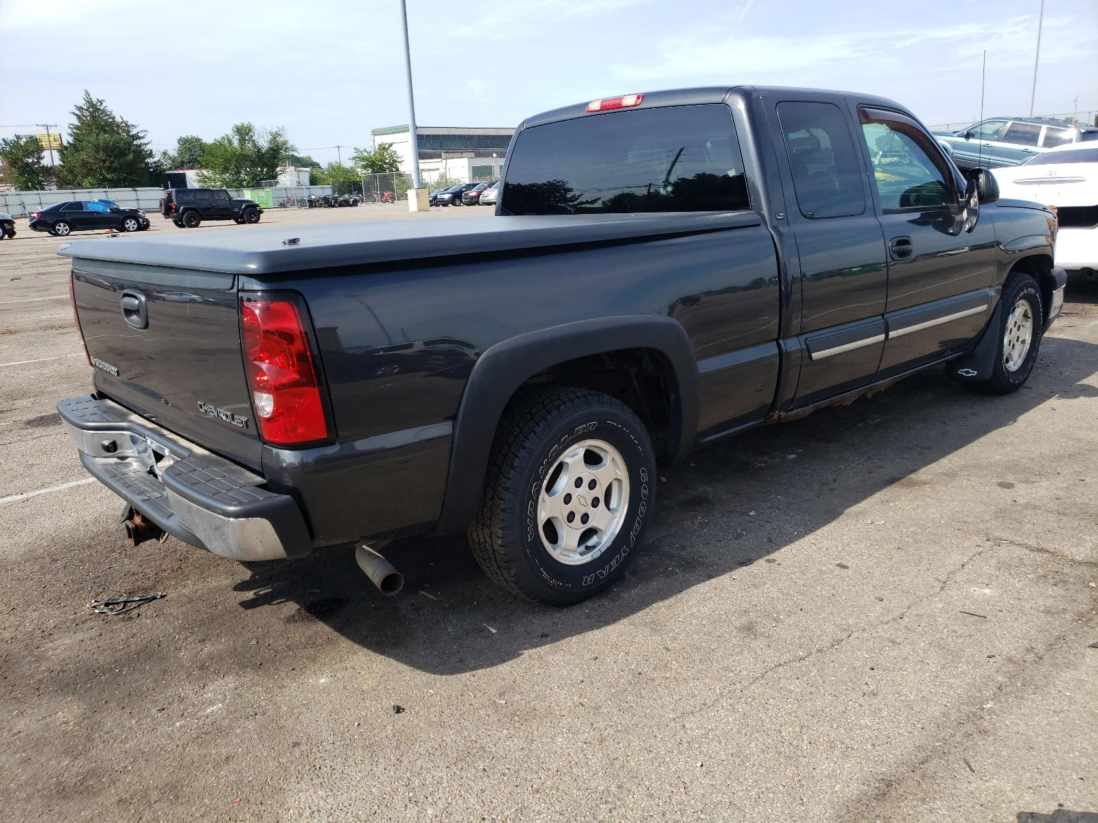 Photo 4 from auction – 2004 CHEVROLET SILVERADO with VIN 2GCEC19T241100062