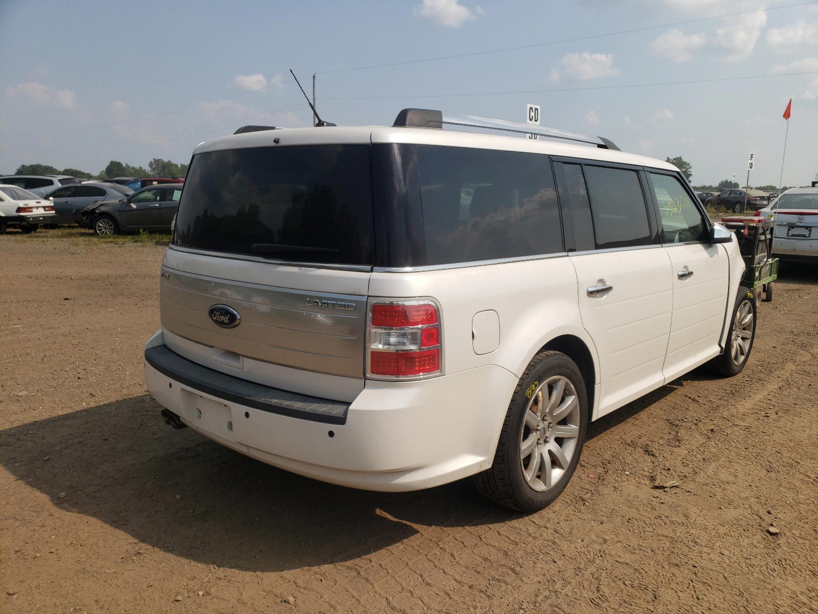 Photo 4 from auction – 2011 FORD FLEX LIMIT with VIN 2FMGK5DC8BBD00487