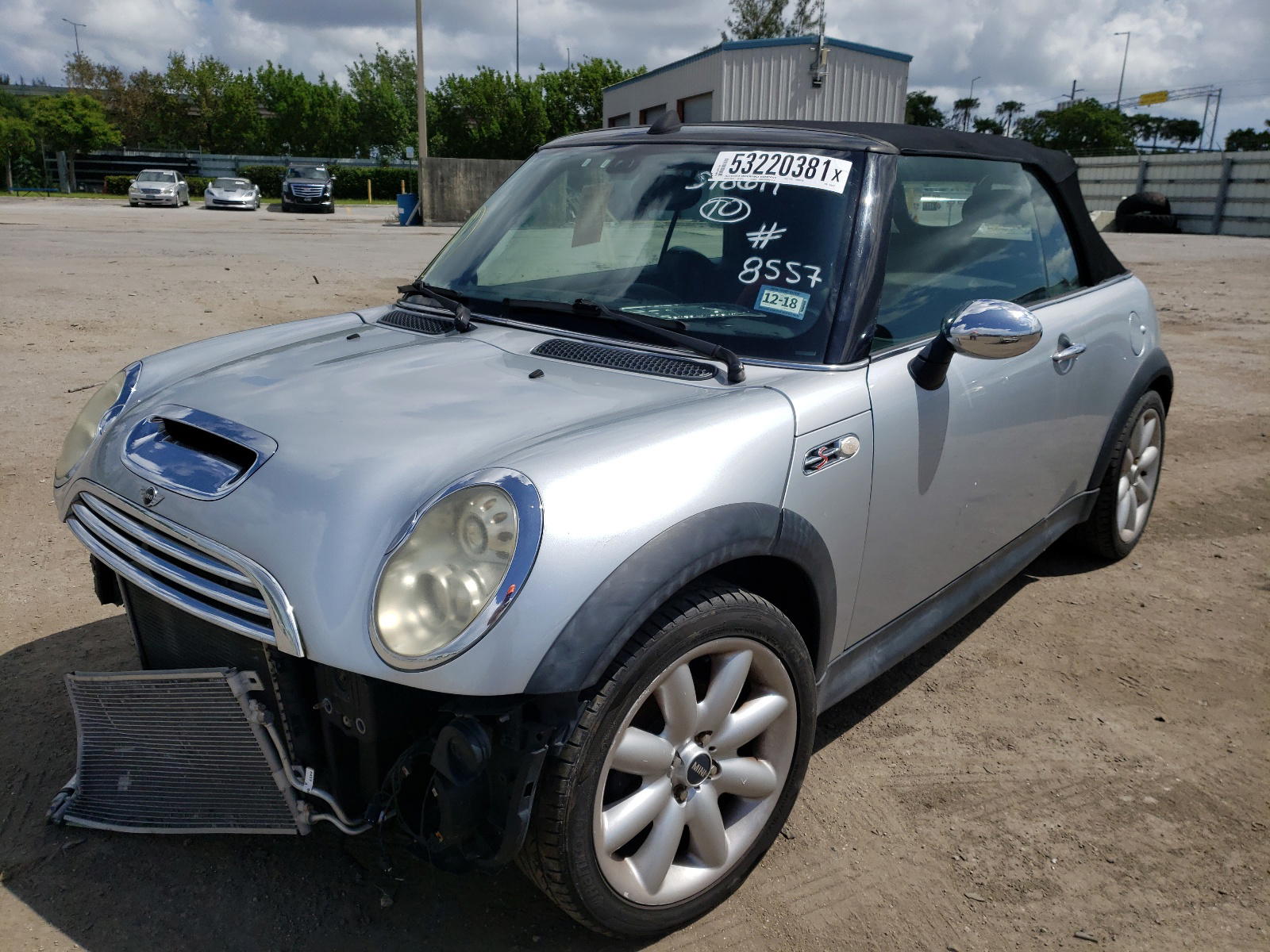 Photo 2 from auction – 2005 MINI COOPER S with VIN WMWRH33535TF85557