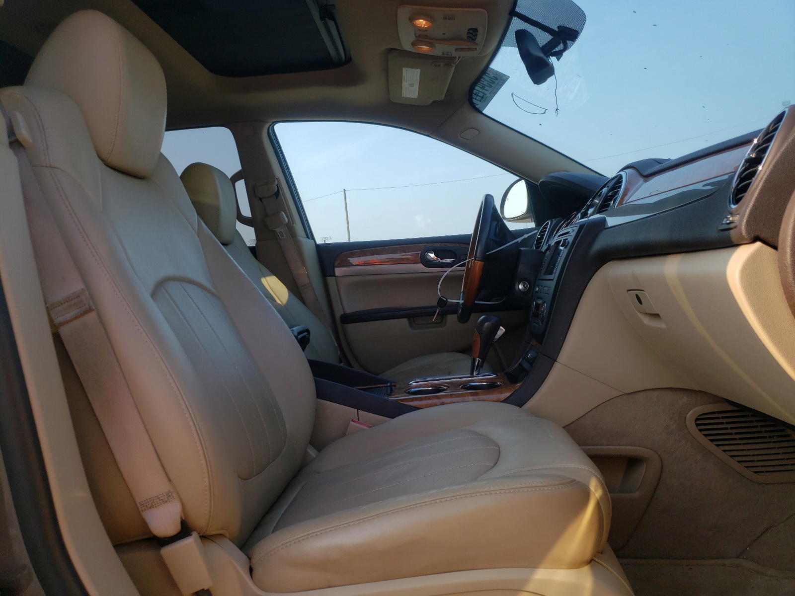 Photo 5 from auction – 2011 BUICK ENCLAVE CX with VIN 5GAKVBED2BJ333753