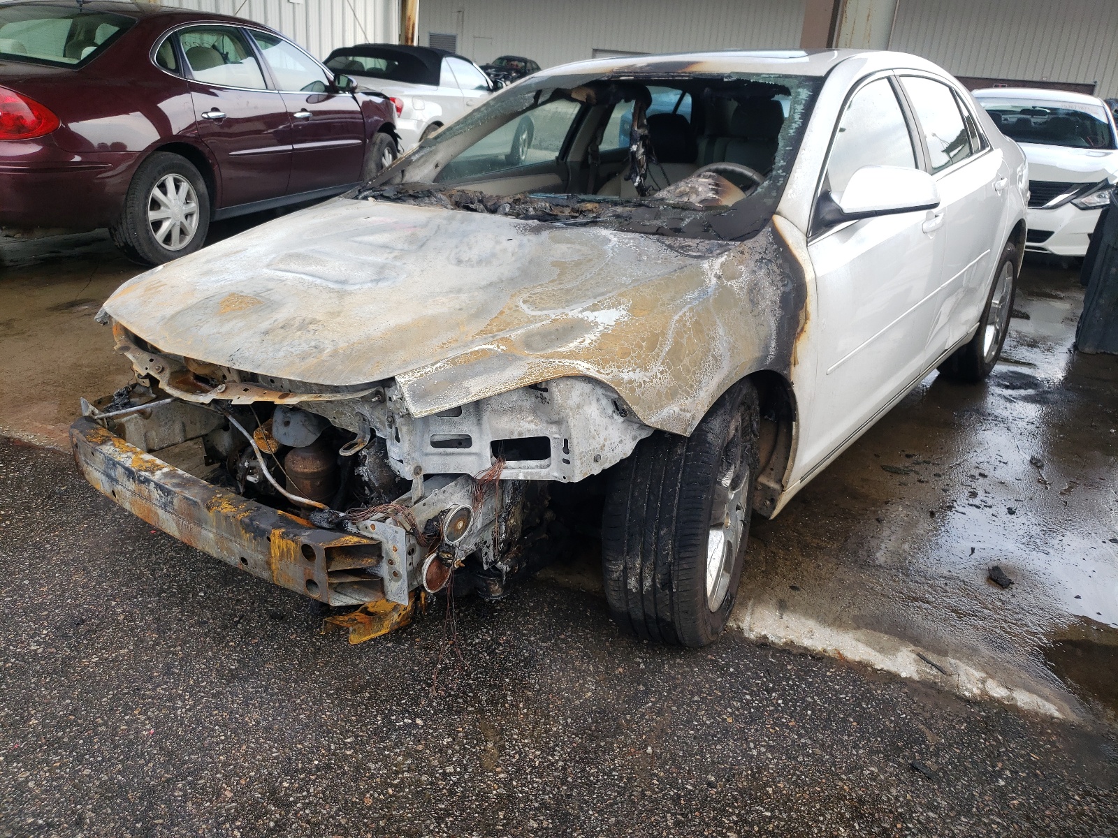 Photo 2 from auction – 2011 CHEVROLET MALIBU 2LT with VIN 1G1ZD5E77BF399853