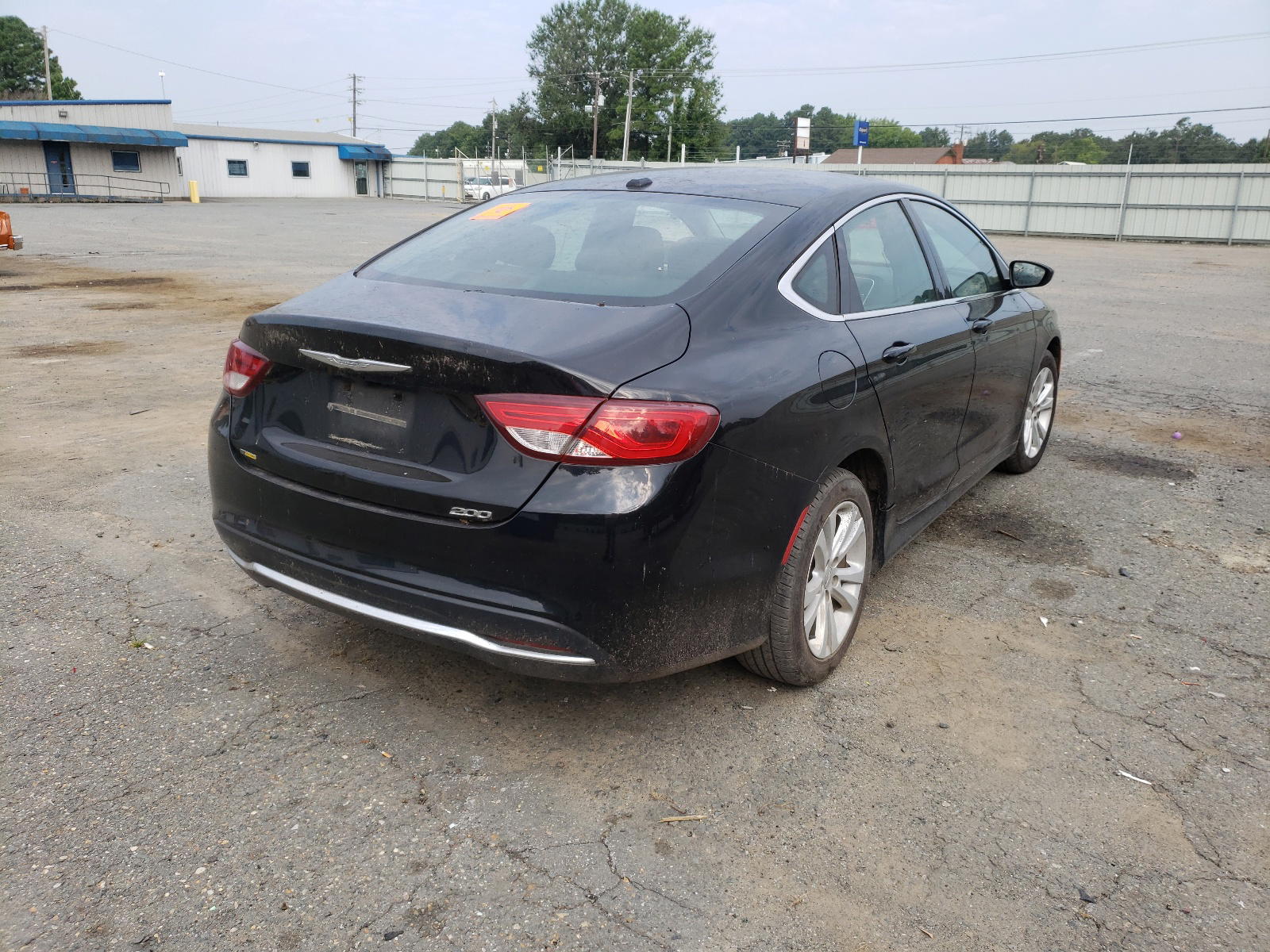 Photo 4 from auction – 2015 CHRYSLER 200 LIMITE with VIN 1C3CCCAB5FN604035
