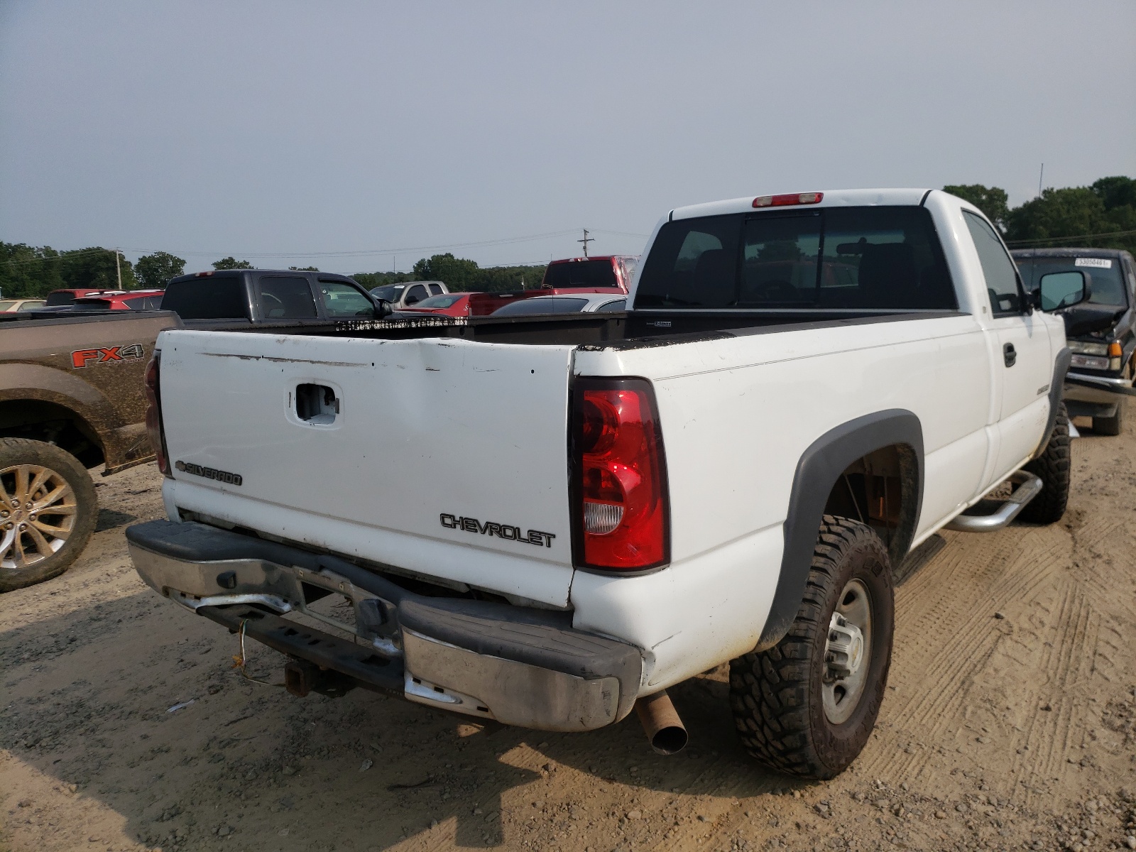 Zdjęcie 4 z aukcji – 2005 CHEVROLET SILVERADO z VIN 1GCHC24U05E155743