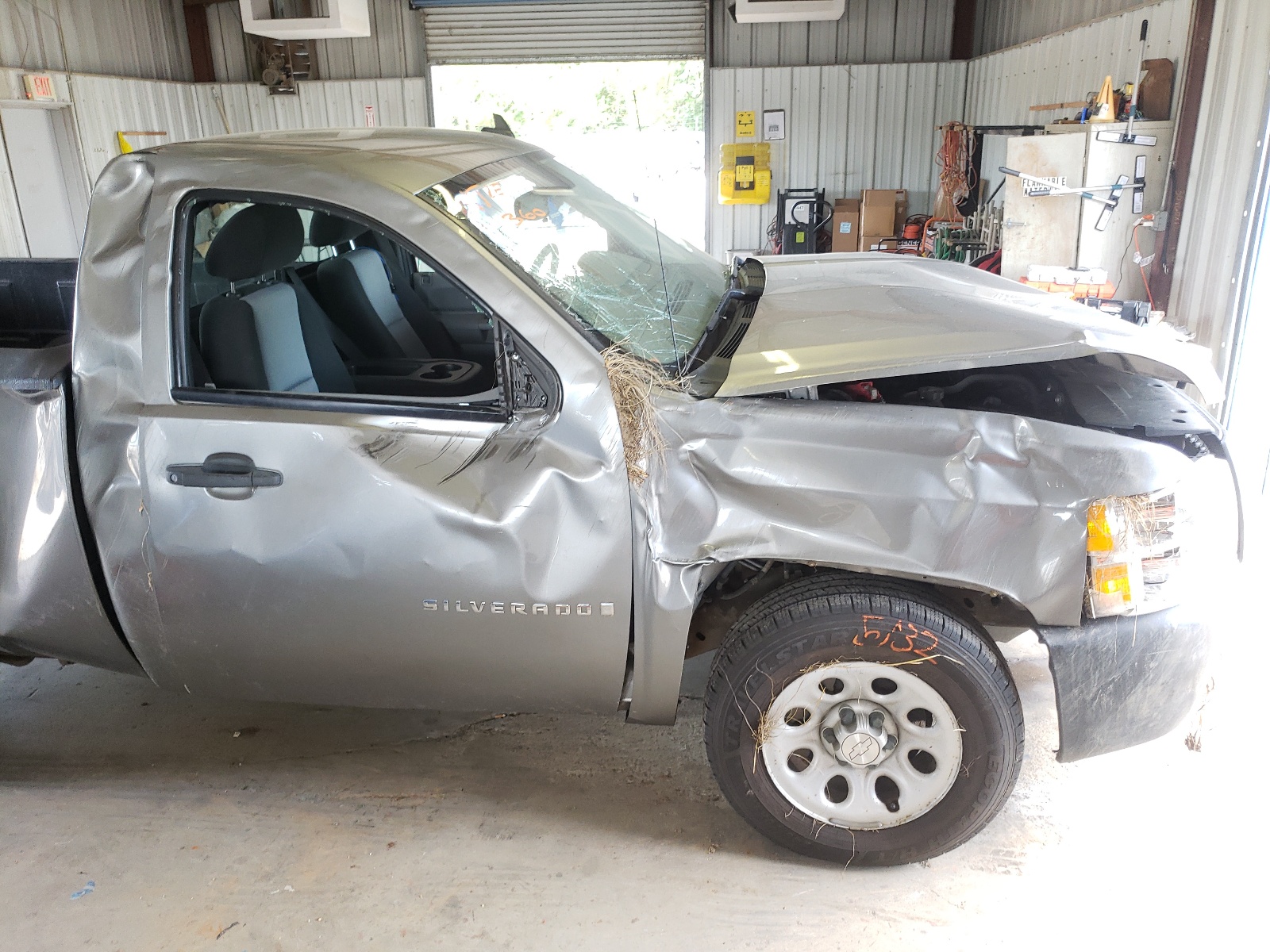 Photo 9 from auction – 2009 CHEVROLET SILVERADO with VIN 1GCEC14X19Z136382