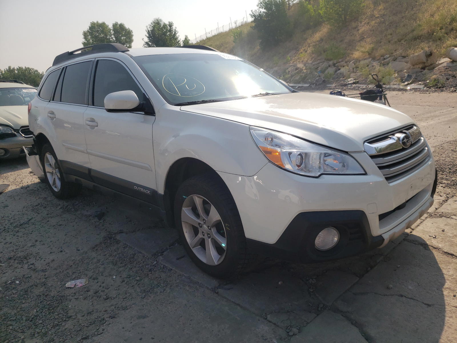 SUBARU OUTBACK 2. 2013 with VIN 4S4BRCJC9D3322337 - Photo from auction