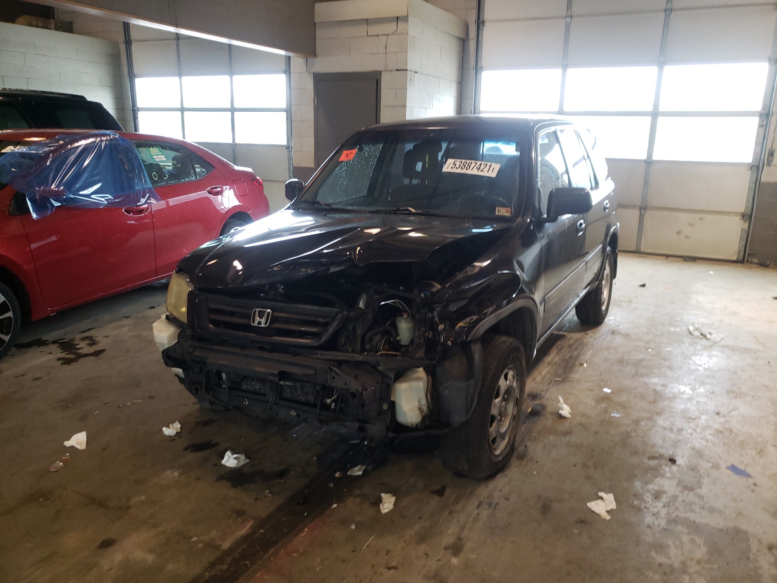 Photo 2 from auction – 2000 HONDA CR-V LX with VIN JHLRD2841YS007184