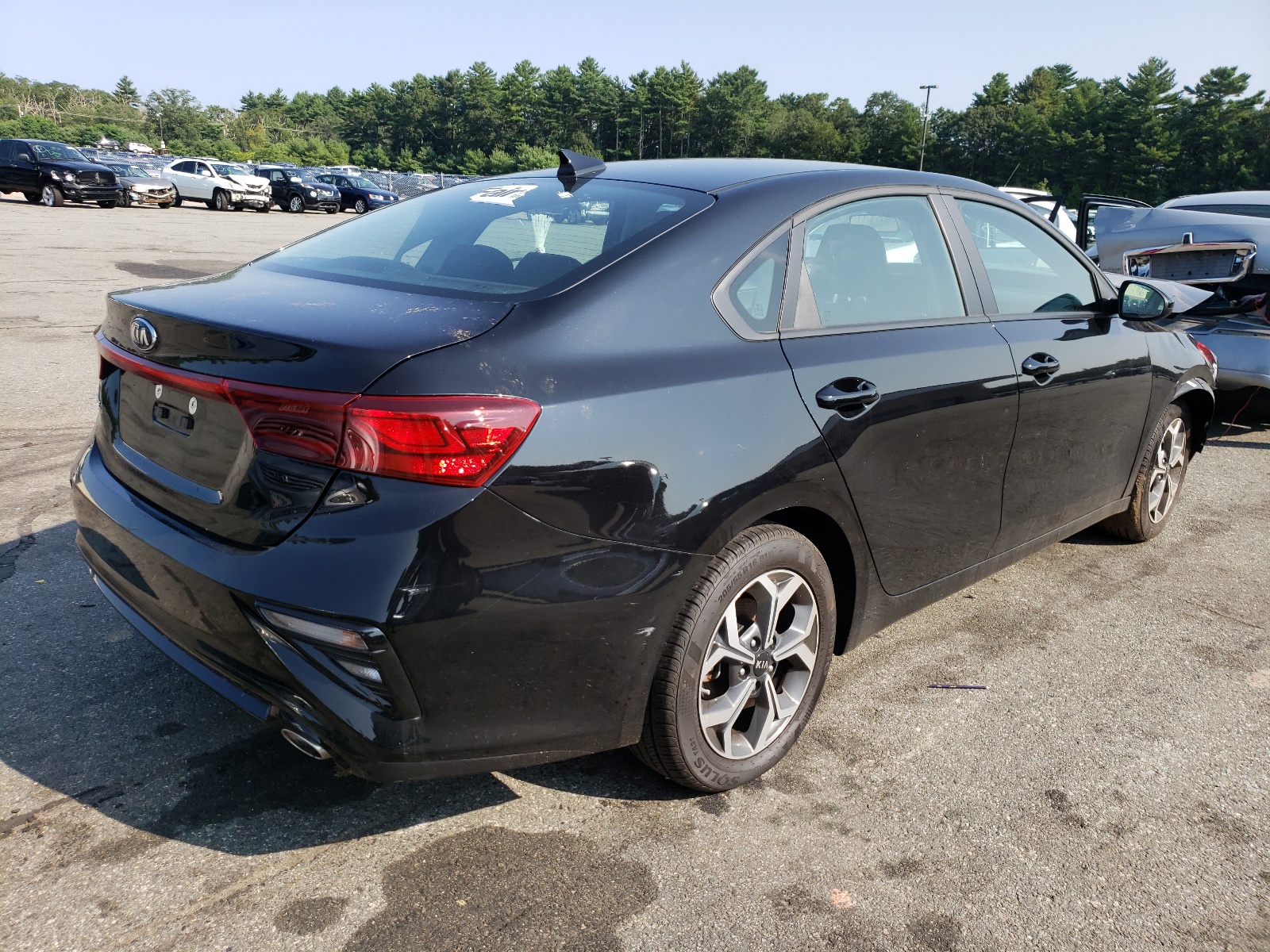 Photo 4 from auction – 2021 KIA FORTE FE with VIN 3KPF24AD6ME268061